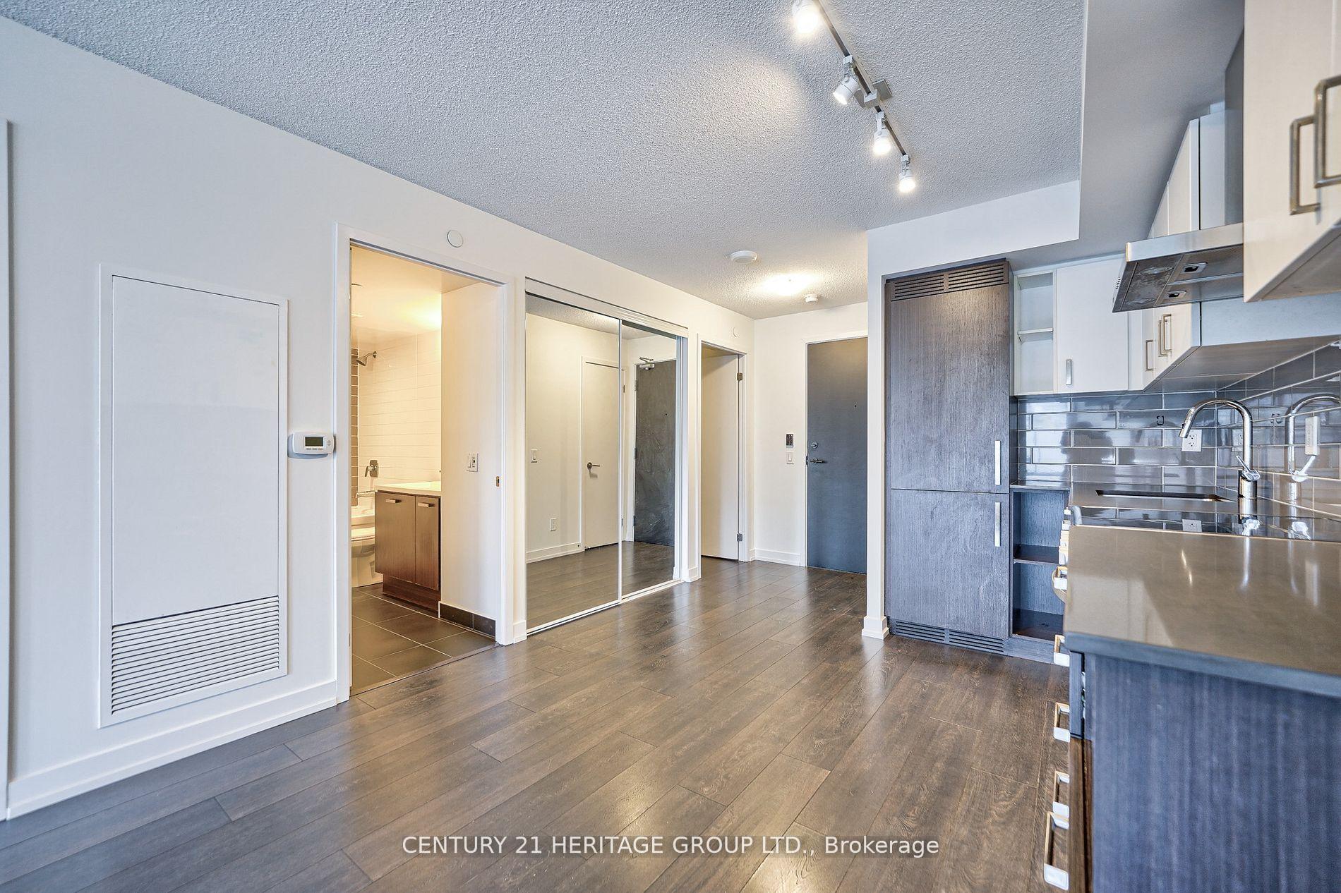 Photo 14 of Unit 804, 125 Redpath Avenue, Toronto, Mount Pleasant West — HOMEH