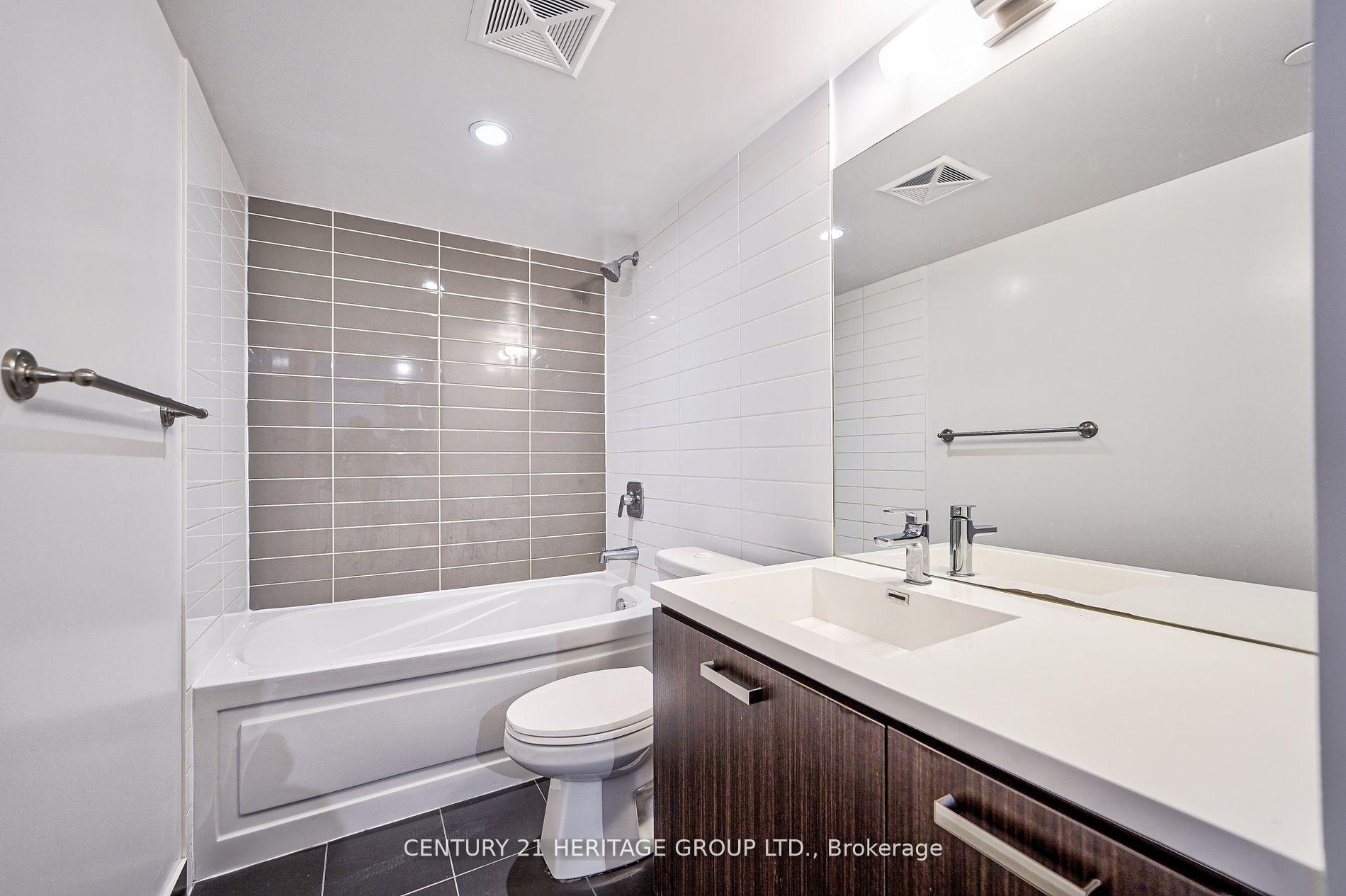 Photo 18 of Unit 804, 125 Redpath Avenue, Toronto, Mount Pleasant West — HOMEH