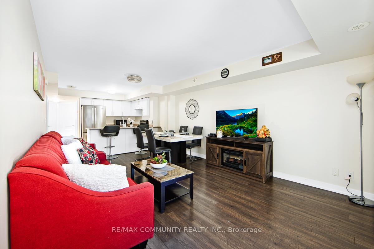Photo 4 of Unit 922, 2 Blanche Lane, Markham, Cornell — HOMEH