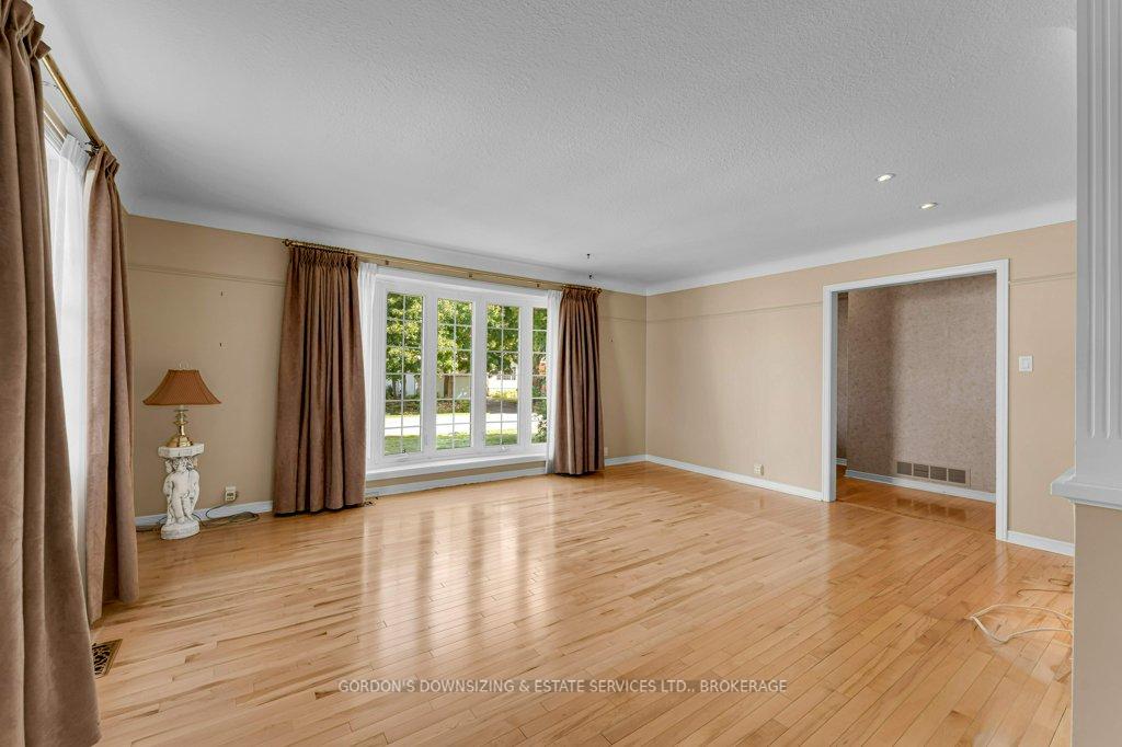 Photo 6 of 170 Elmwood Drive, Gananoque — HOMEH