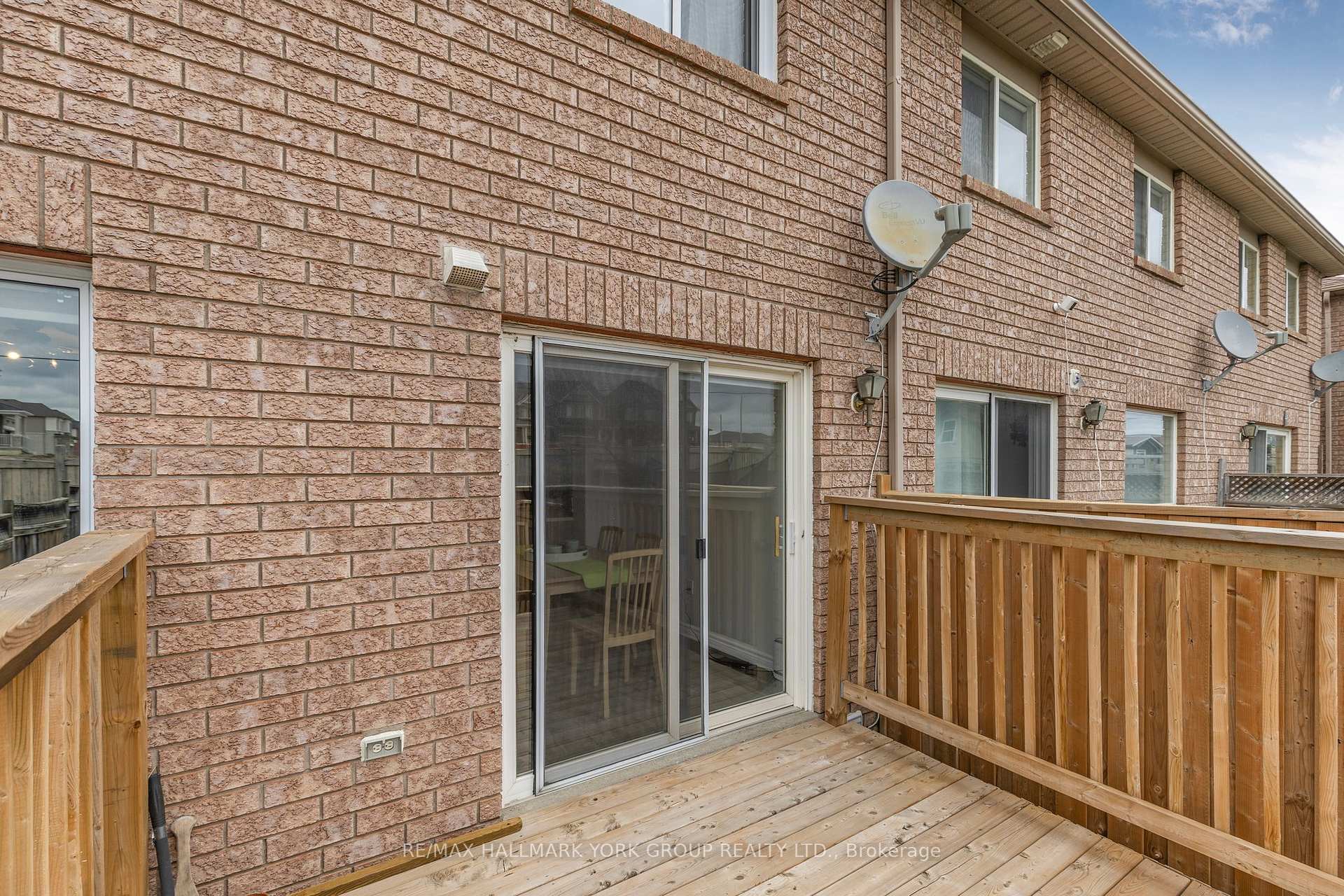 Photo 29 of 117 Nathan Crescent, Barrie, Painswick South — HOMEH