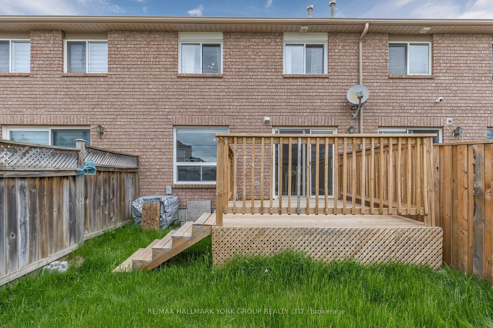 Photo 32 of 117 Nathan Crescent, Barrie, Painswick South — HOMEH
