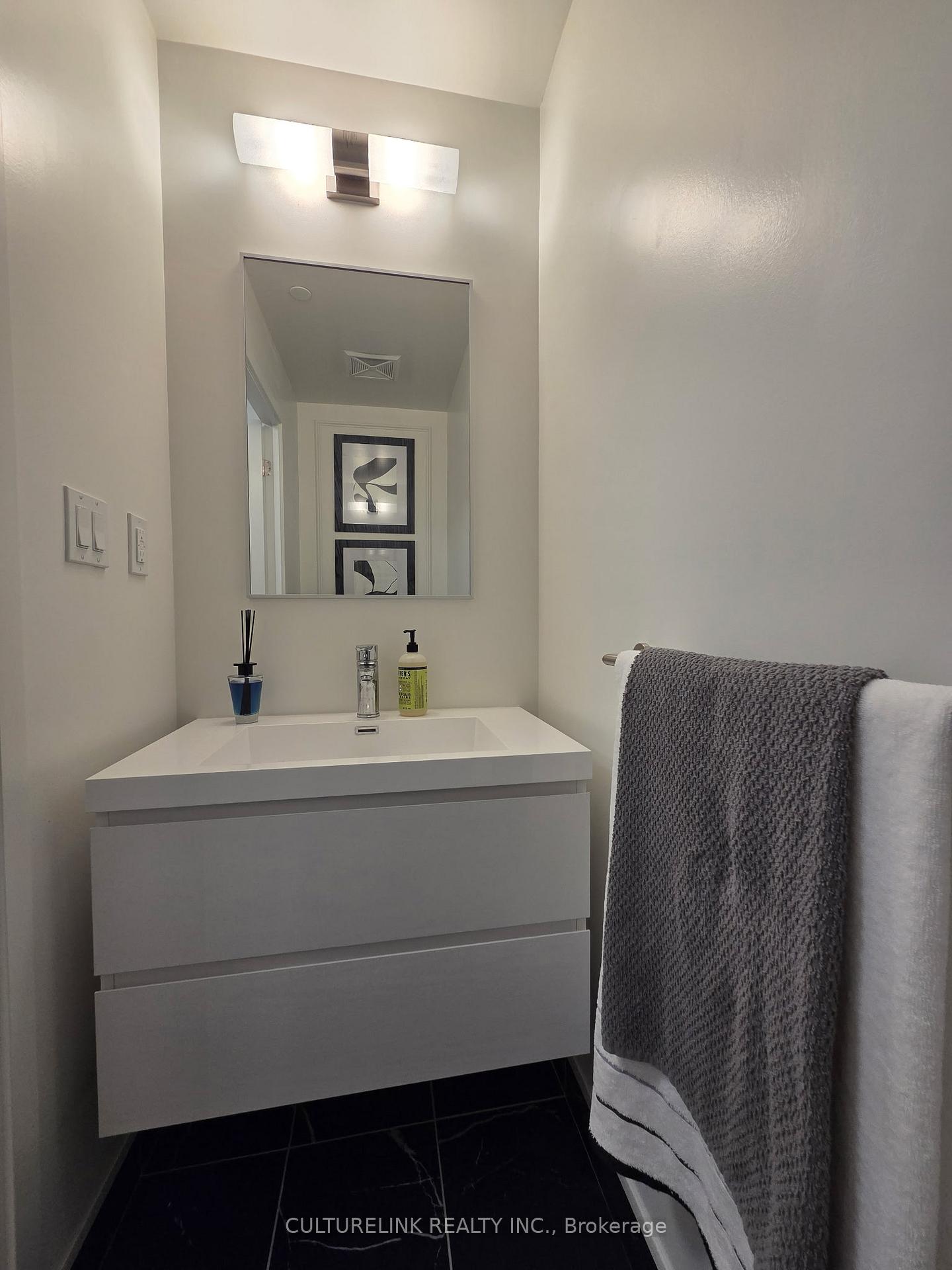 Photo 12 of Unit 1516, 292 Verdale Crossing, Markham, Unionville — HOMEH