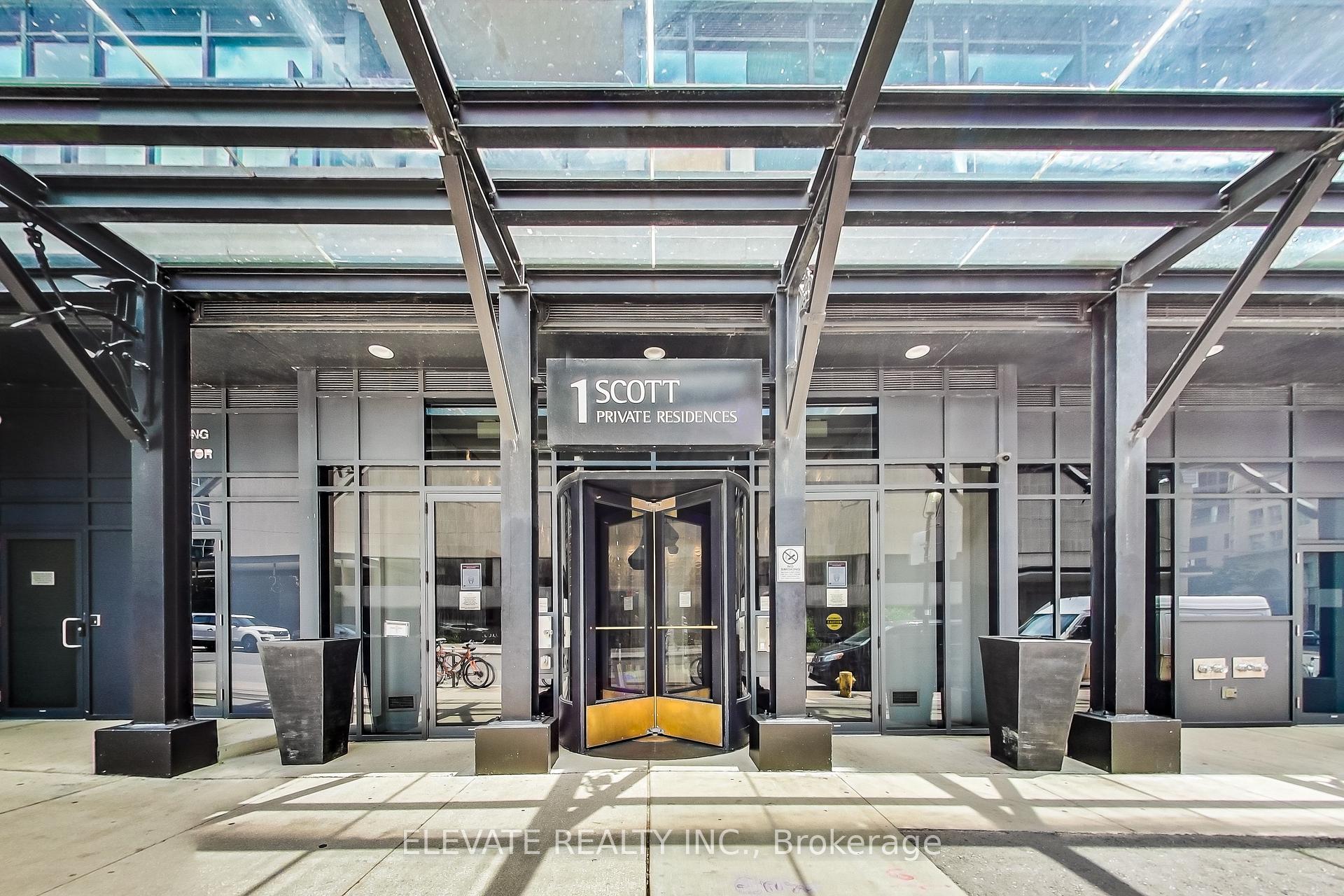 Front of Unit 2206, 1 Scott Street