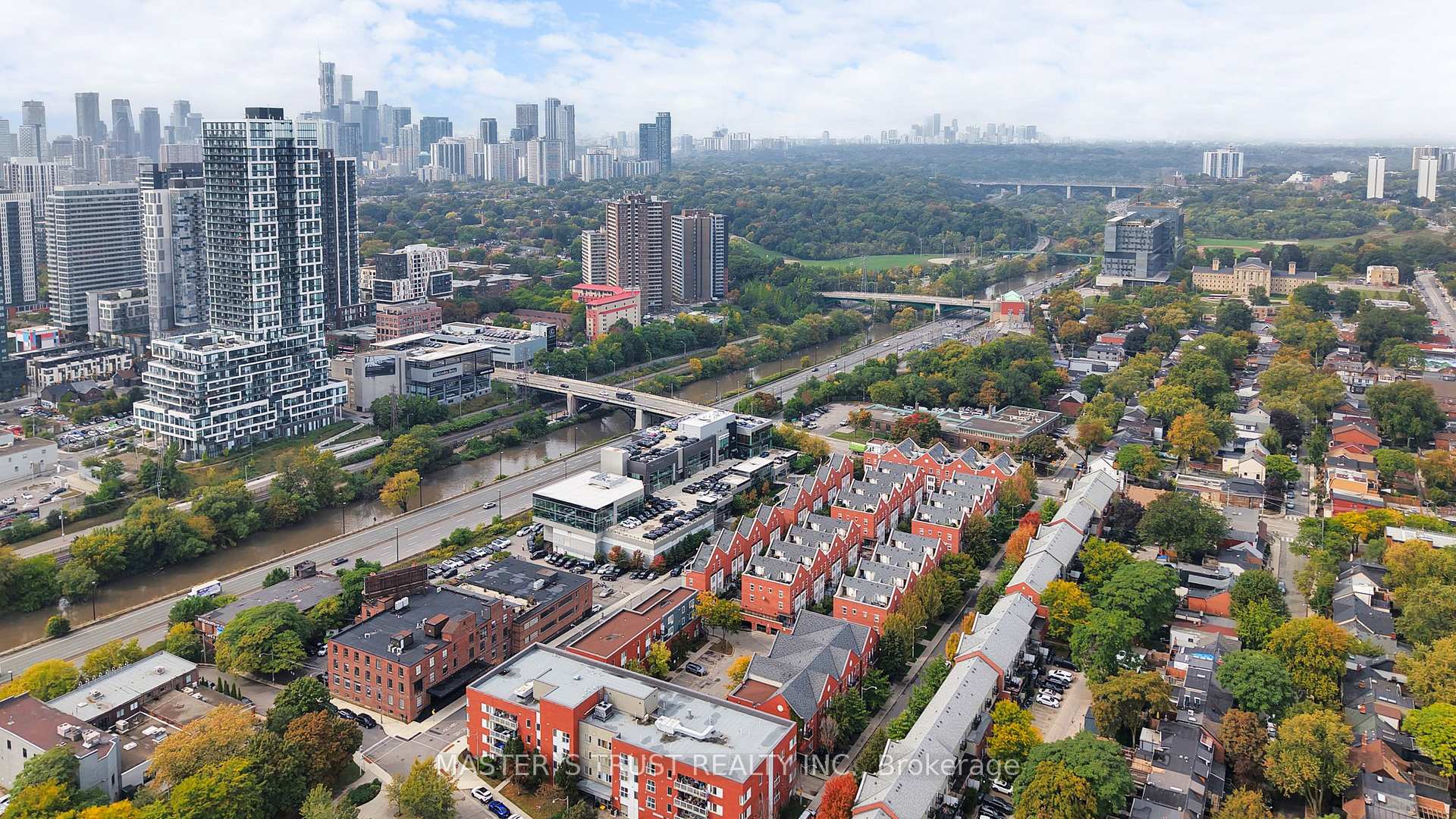 Photo 37 of Unit Unit4, 74 Munro Street, Toronto, South Riverdale — HOMEH
