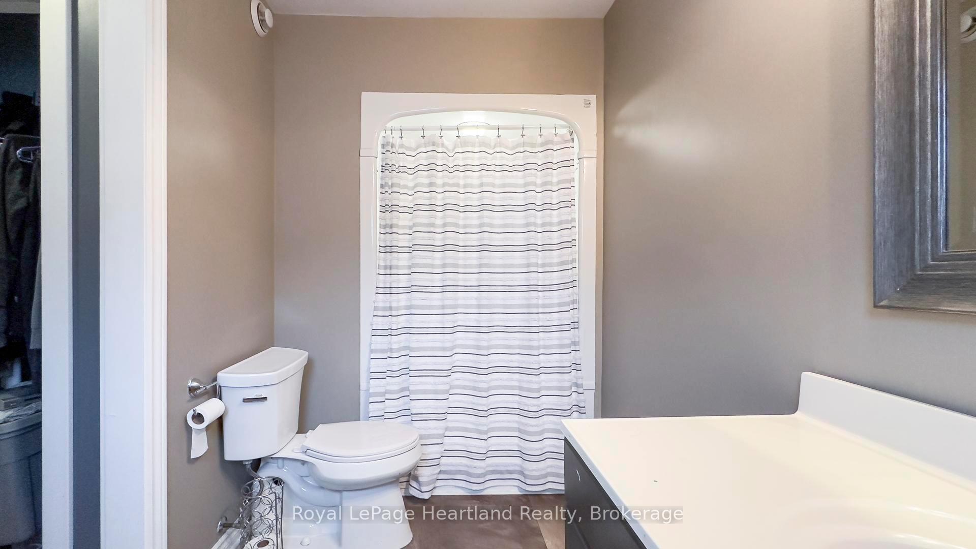 Photo 17 of 223 Bennett Street E, Goderich, Goderich (Town) — HOMEH
