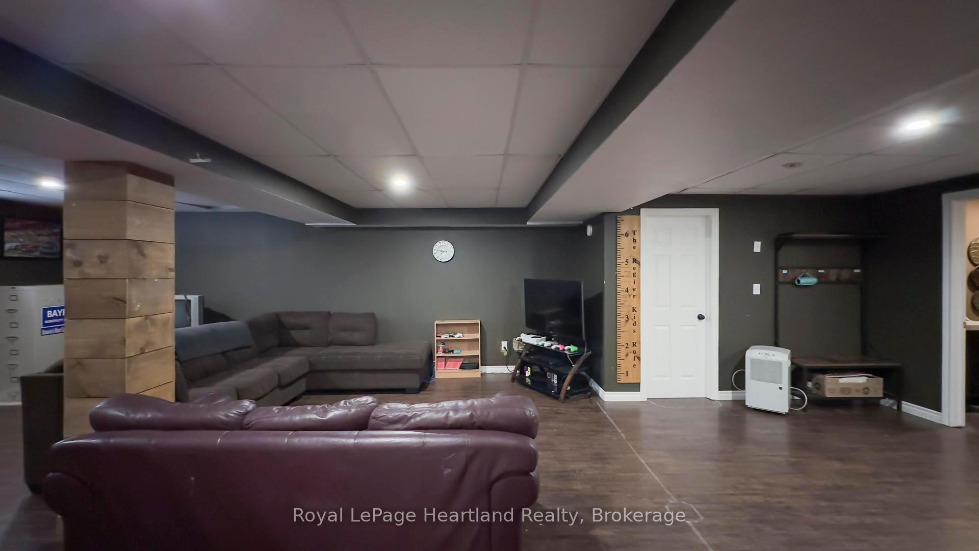 Photo 25 of 223 Bennett Street E, Goderich, Goderich (Town) — HOMEH