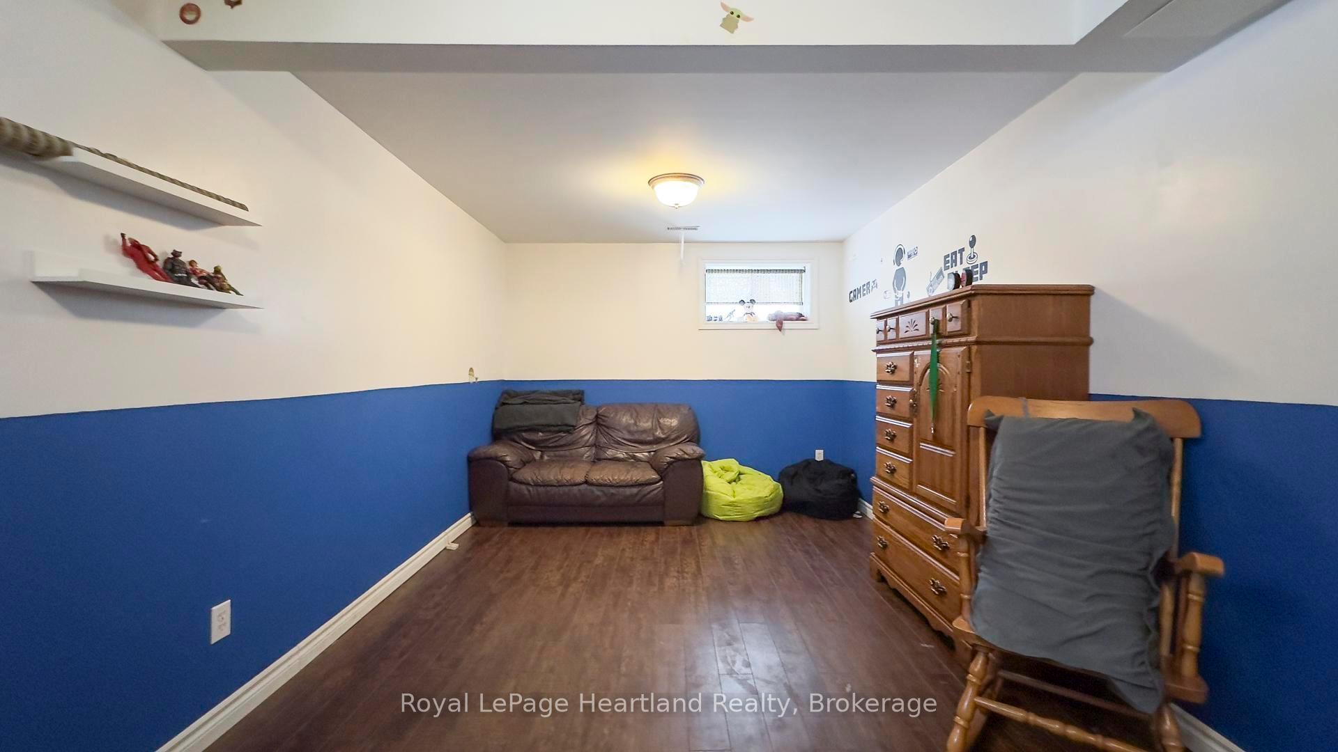 Photo 32 of 223 Bennett Street E, Goderich, Goderich (Town) — HOMEH