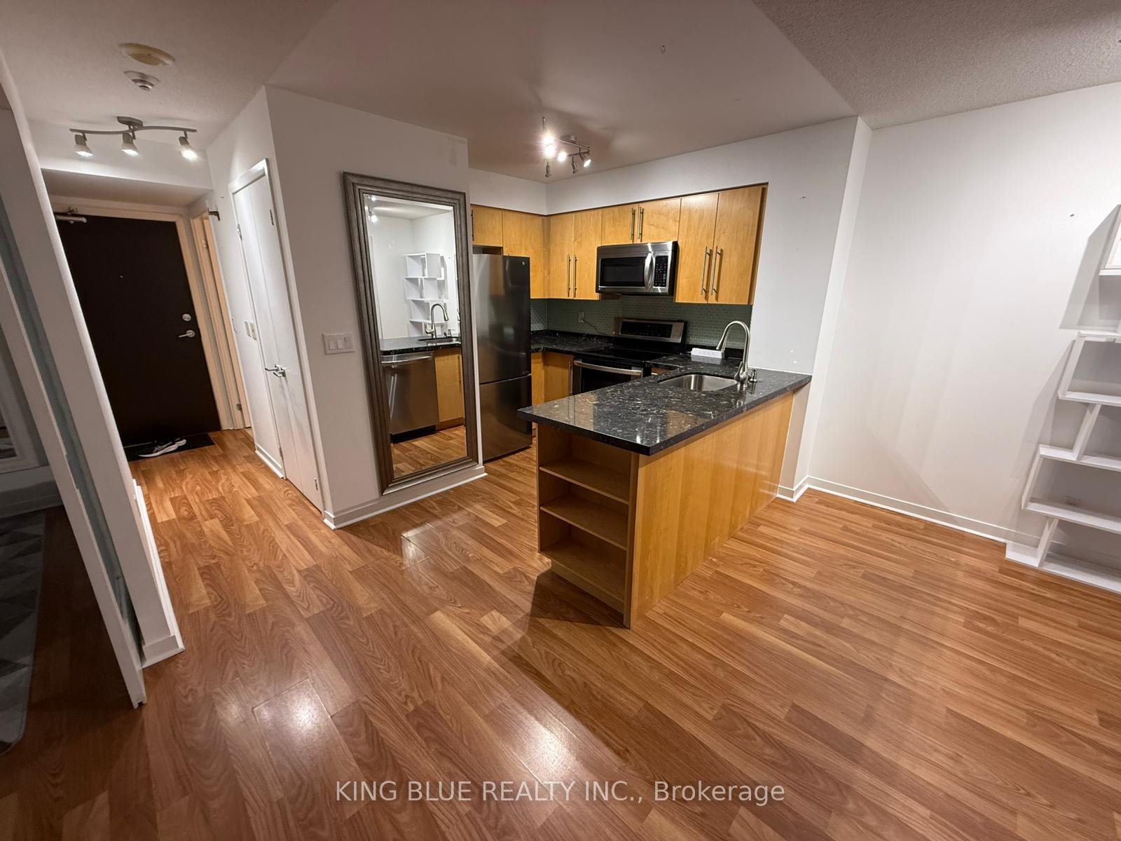 Photo 5 of Unit 607, 76 Shuter Street, Toronto, Church-Yonge Corridor — HOMEH