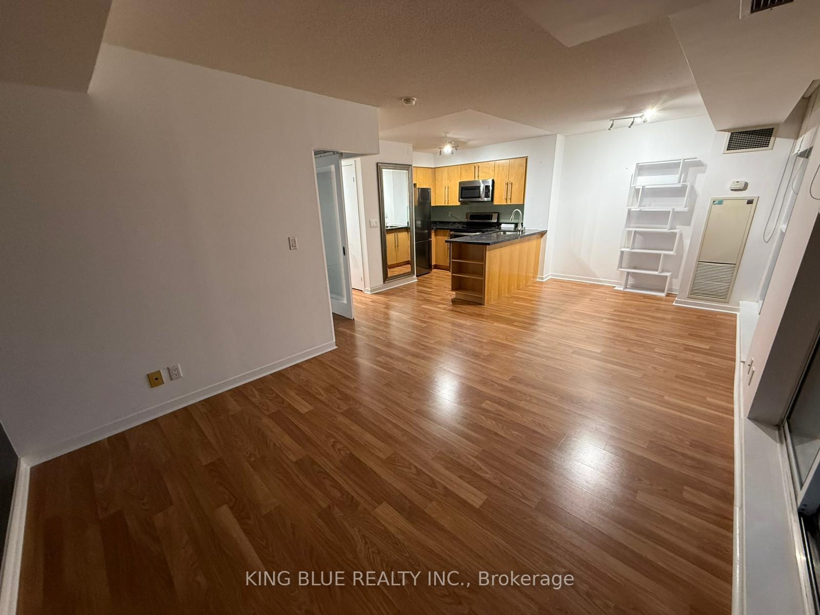 Photo 4 of Unit 607, 76 Shuter Street, Toronto, Church-Yonge Corridor — HOMEH