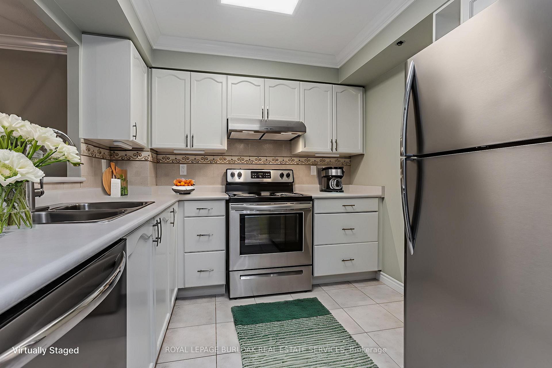 Photo 18 of Unit 2407, 100 Burloak Drive, Burlington, Appleby — HOMEH