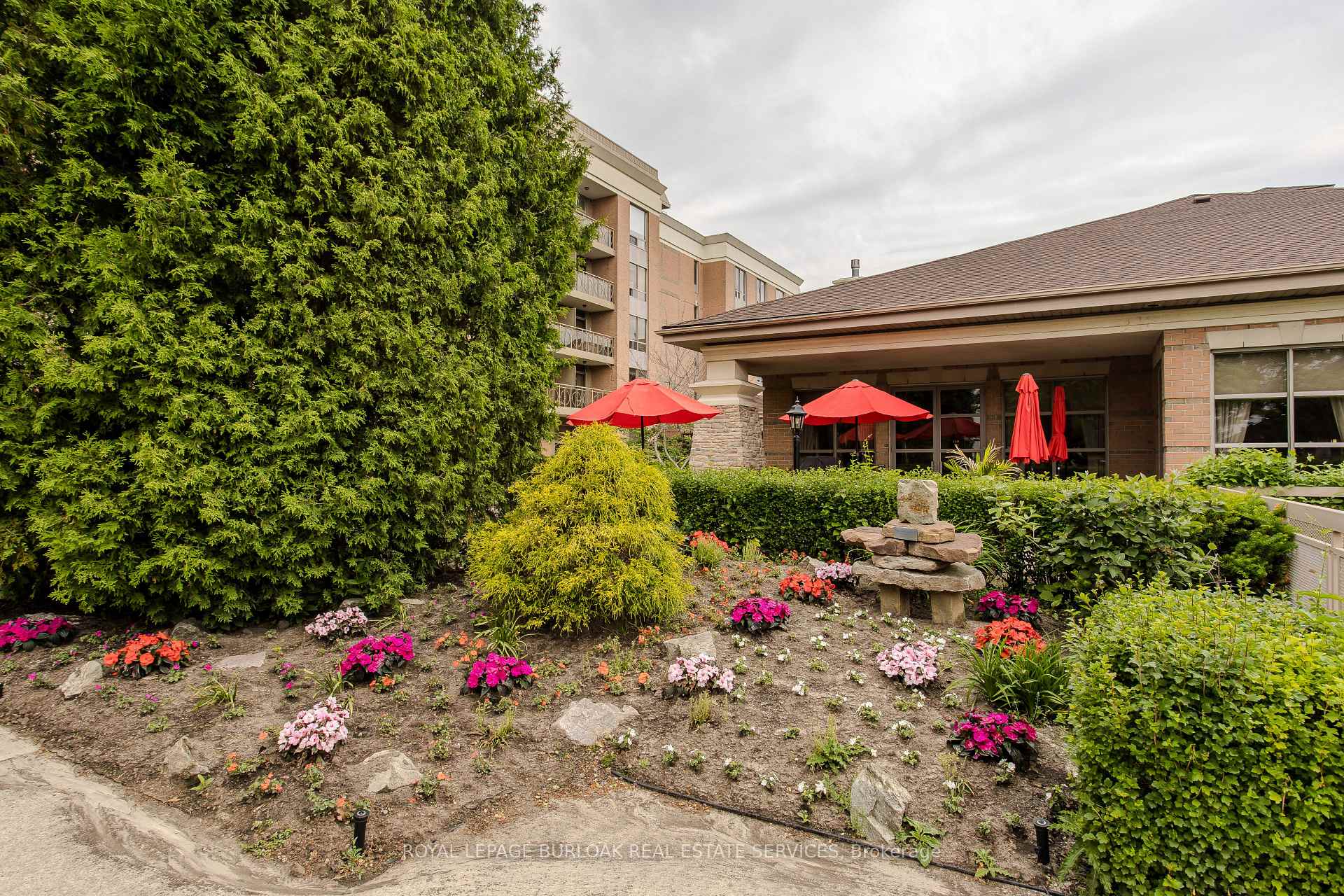 Photo 24 of Unit 2407, 100 Burloak Drive, Burlington, Appleby — HOMEH