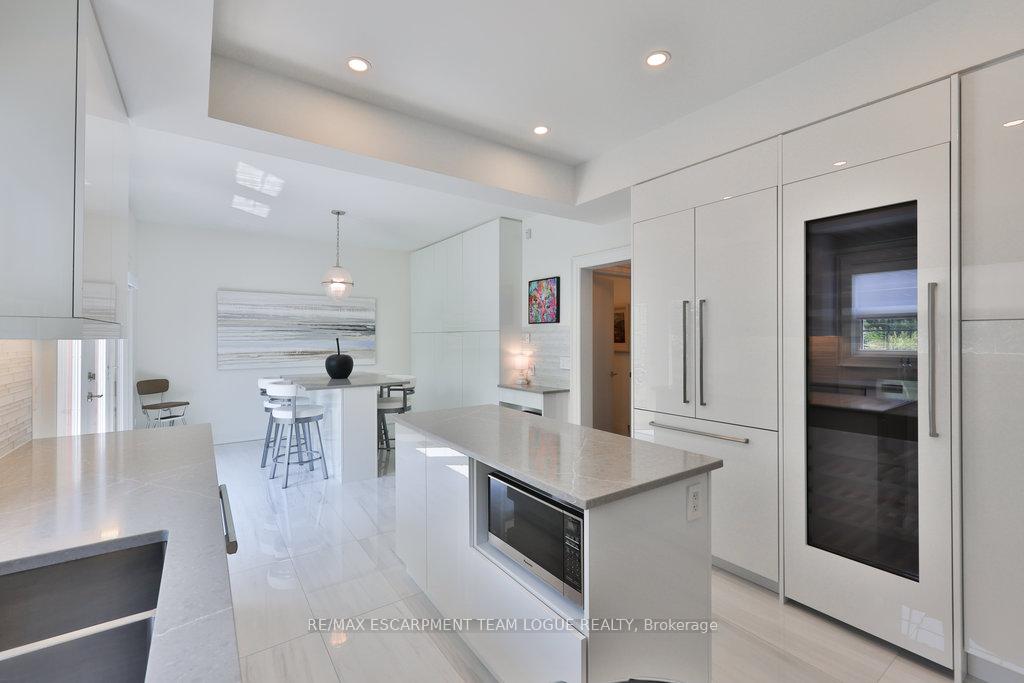 Photo 29 of Unit 4, 4211 Millcroft Park Drive, Burlington, Rose — HOMEH