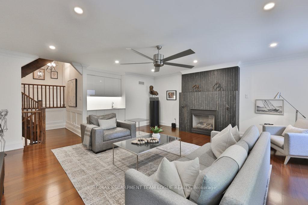 Photo 13 of Unit 4, 4211 Millcroft Park Drive, Burlington, Rose — HOMEH