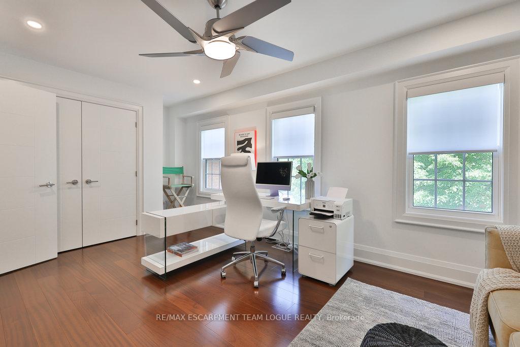 Photo 16 of Unit 4, 4211 Millcroft Park Drive, Burlington, Rose — HOMEH