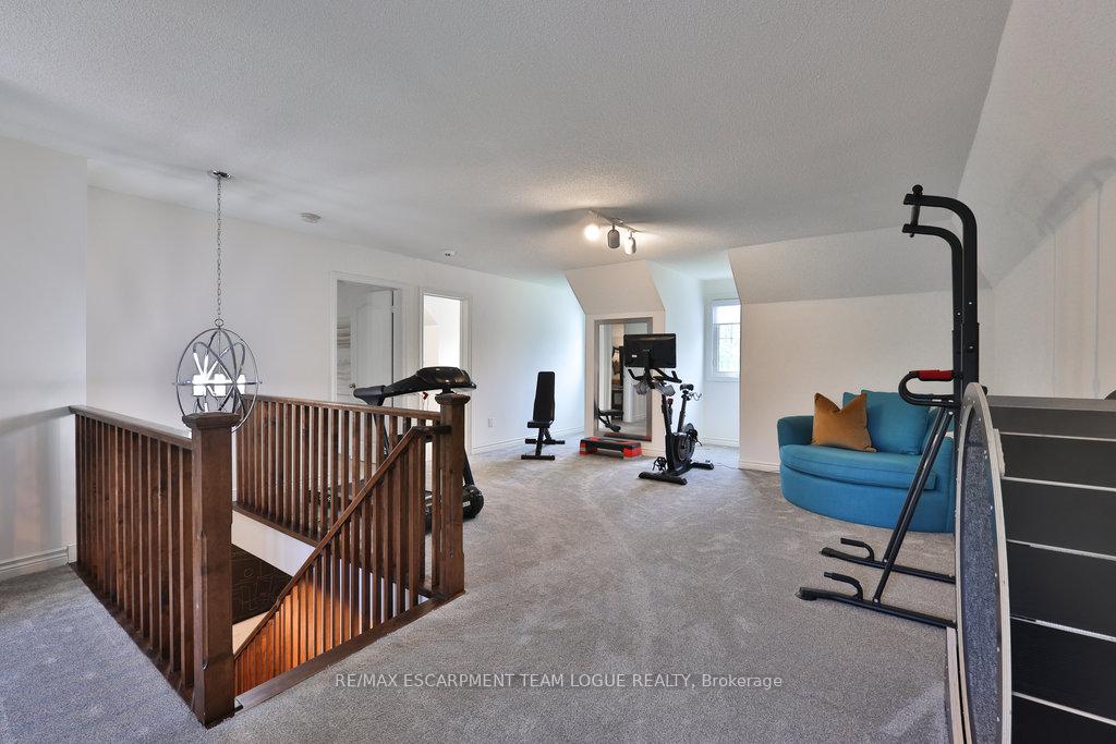 Photo 7 of Unit 4, 4211 Millcroft Park Drive, Burlington, Rose — HOMEH