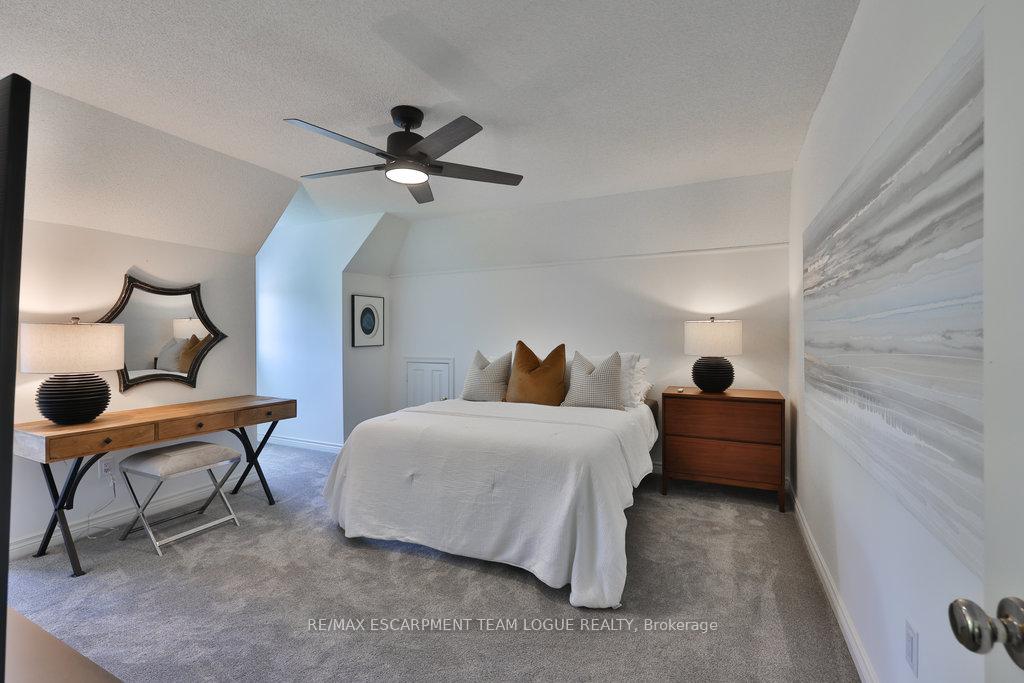 Photo 26 of Unit 4, 4211 Millcroft Park Drive, Burlington, Rose — HOMEH