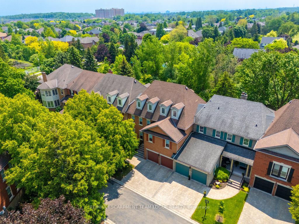 Photo 33 of Unit 4, 4211 Millcroft Park Drive, Burlington, Rose — HOMEH