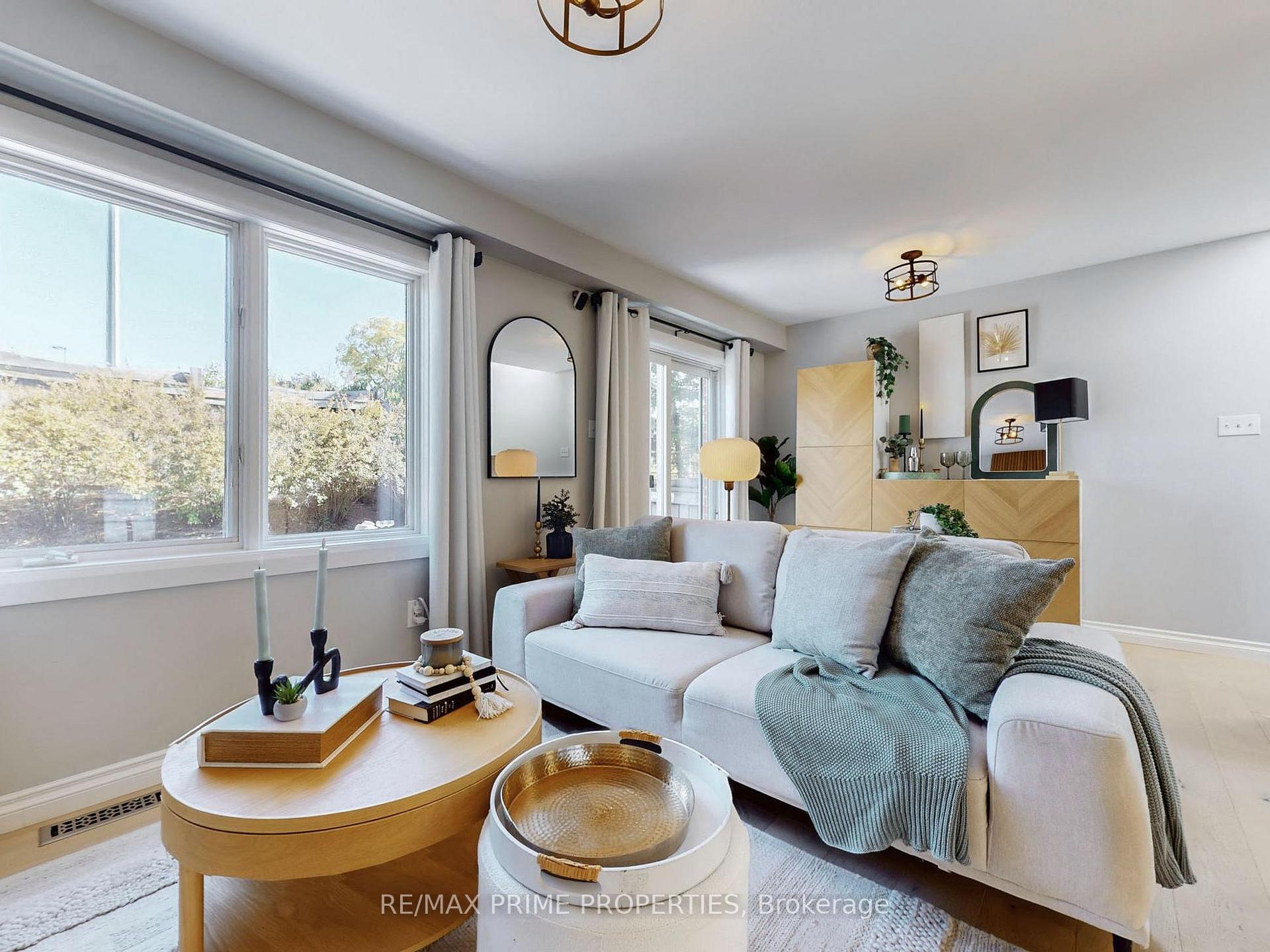 Photo 7 of 49 Marmill Way, Markham, Old Markham Village — HOMEH