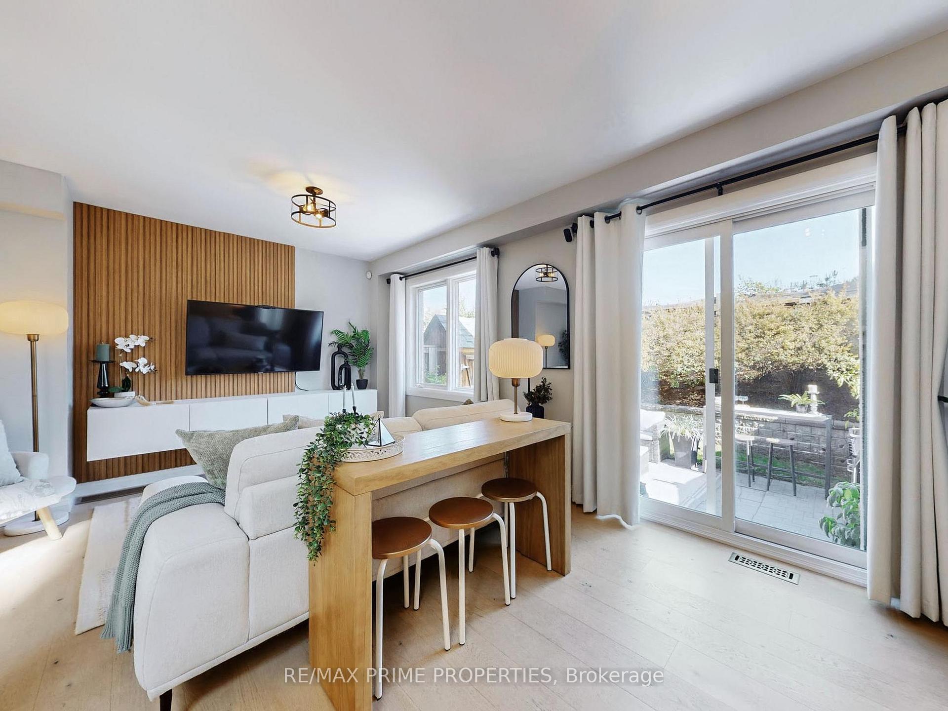 Photo 9 of 49 Marmill Way, Markham, Old Markham Village — HOMEH