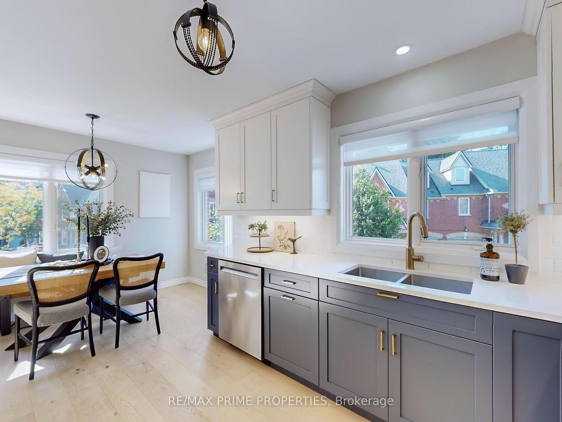 Photo 14 of 49 Marmill Way, Markham, Old Markham Village — HOMEH