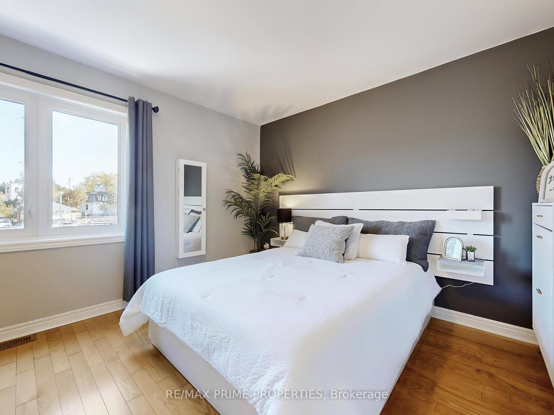 Photo 22 of 49 Marmill Way, Markham, Old Markham Village — HOMEH