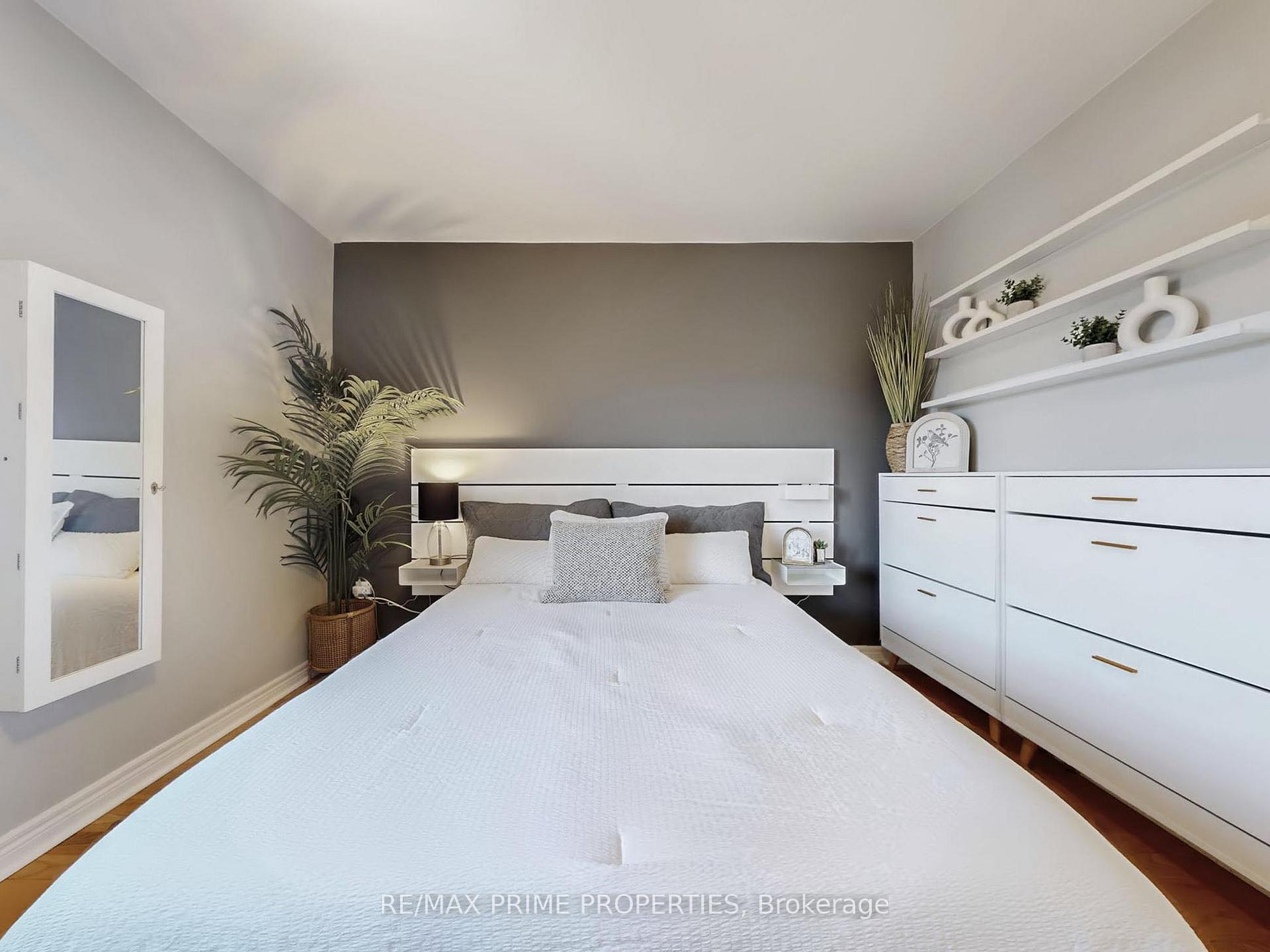 Photo 23 of 49 Marmill Way, Markham, Old Markham Village — HOMEH