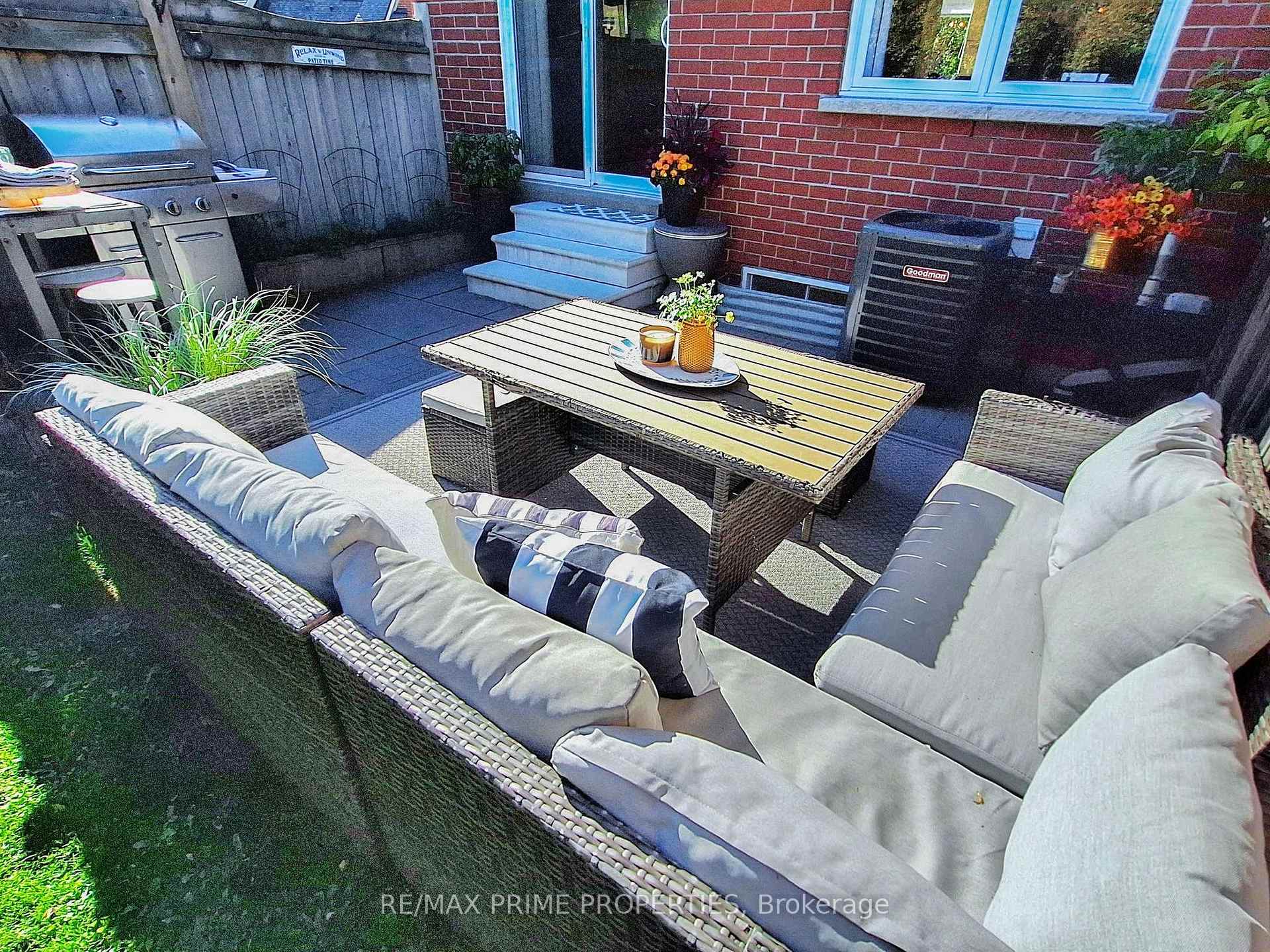 Photo 37 of 49 Marmill Way, Markham, Old Markham Village — HOMEH