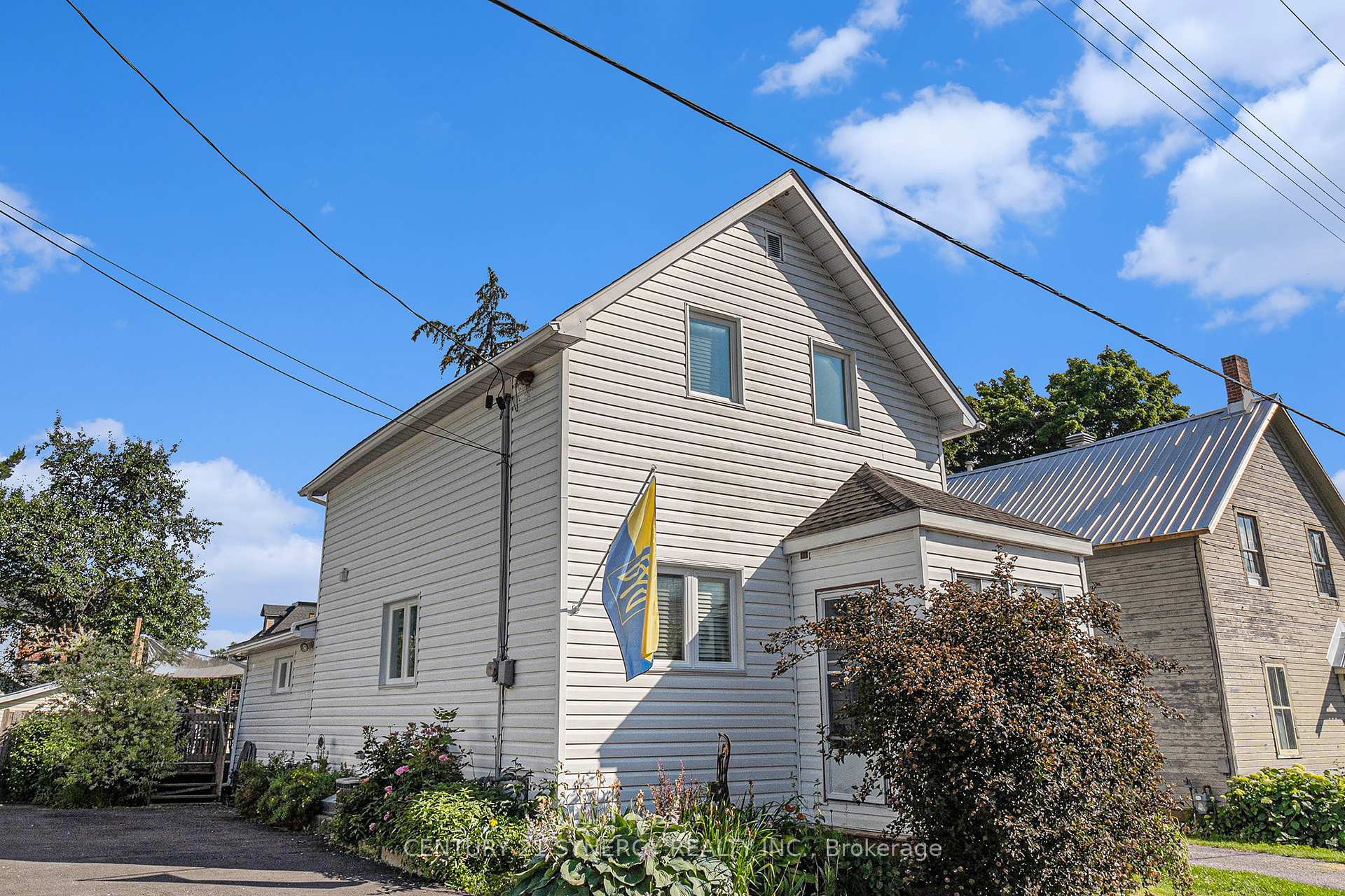 Photo 1 of 92 Herriott Street, Carleton Place — HOMEH