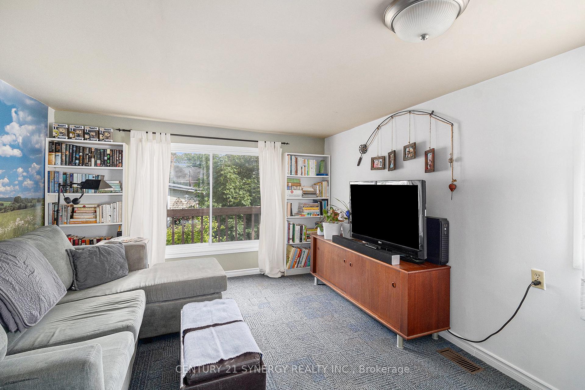 Photo 5 of 92 Herriott Street, Carleton Place — HOMEH