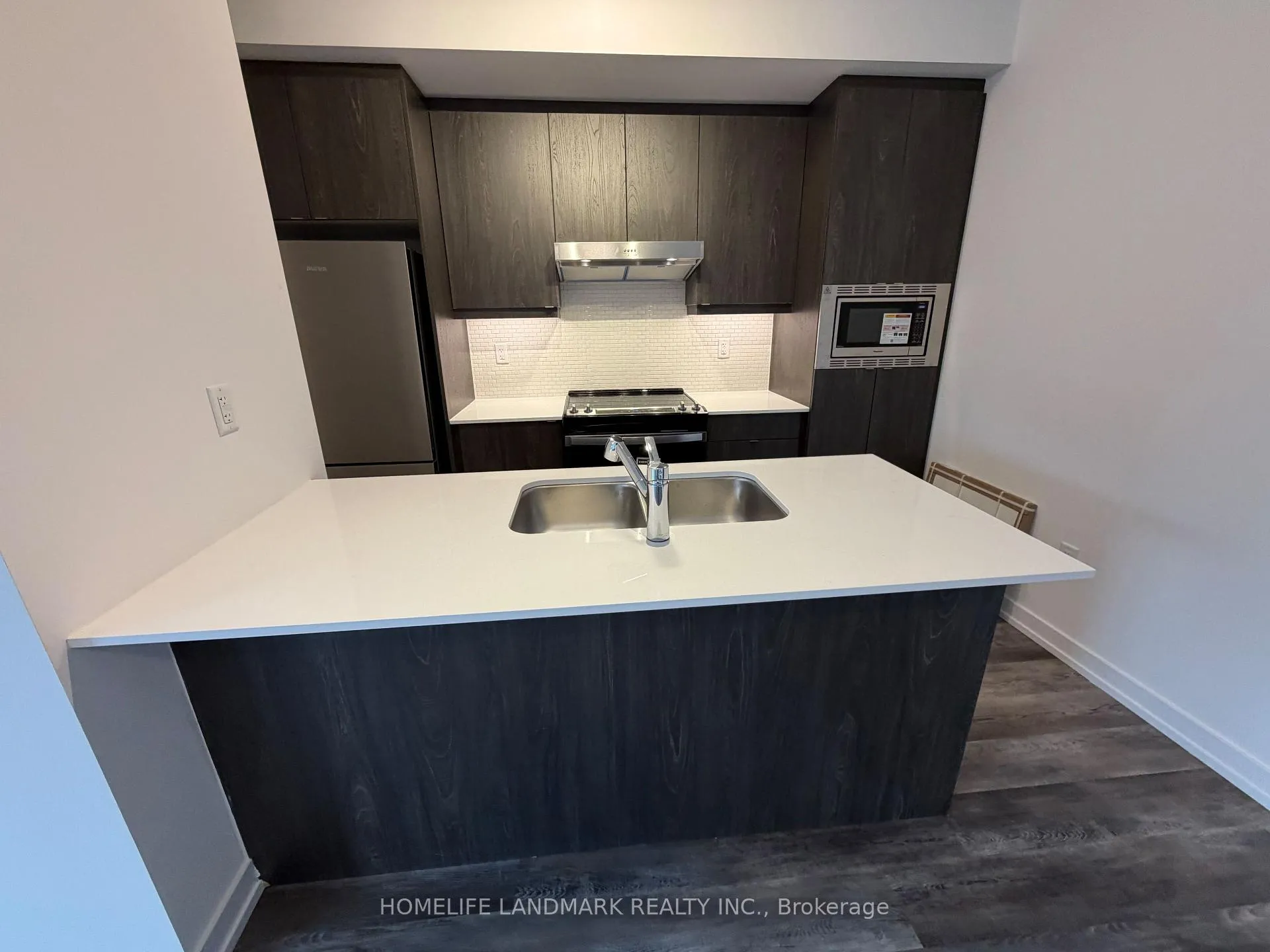 Front of Unit 216, 3 Bancroft Lane
