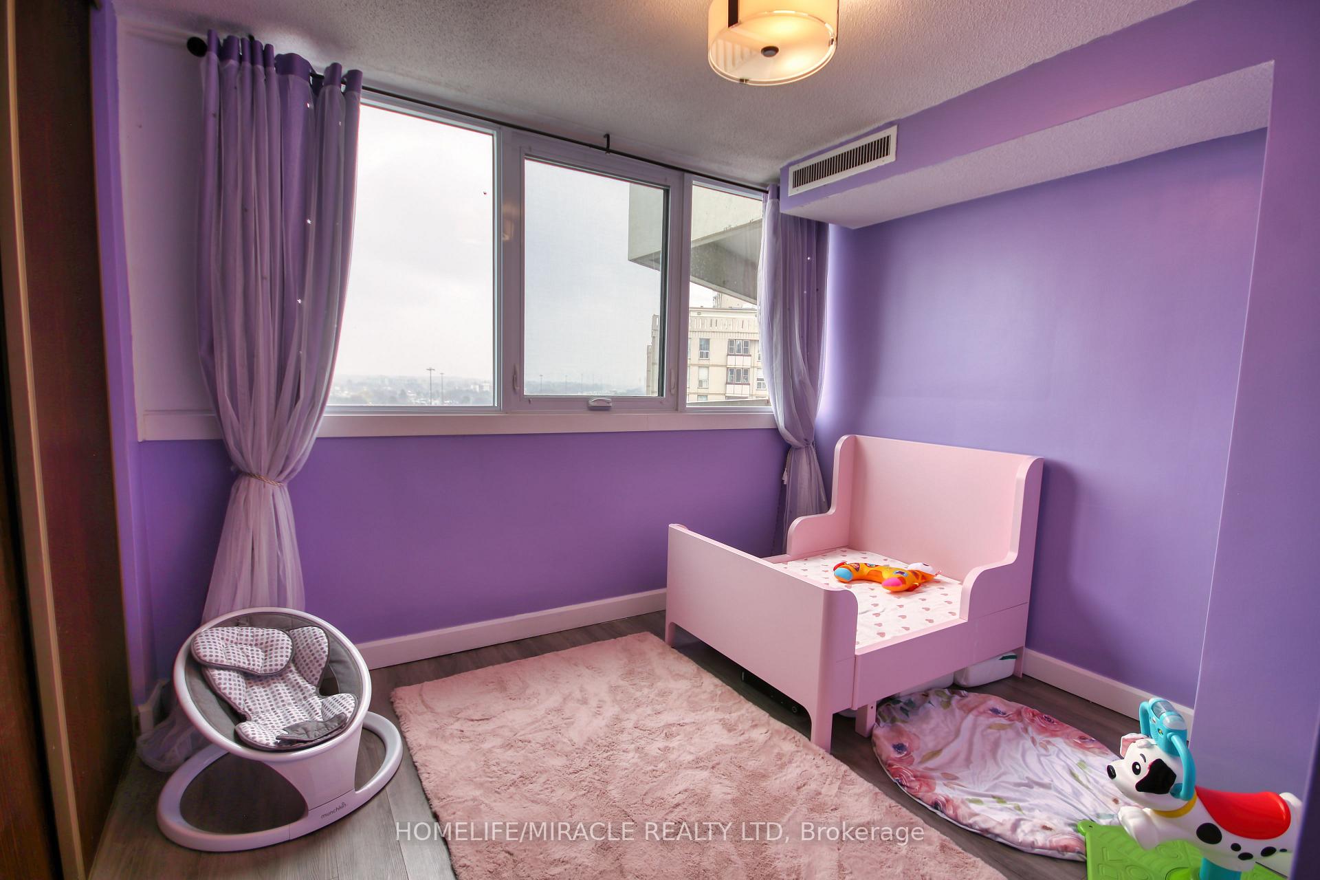 Photo 1 of Unit Ph2, 150 Neptune Drive, Toronto, Englemount-Lawrence — HOMEH