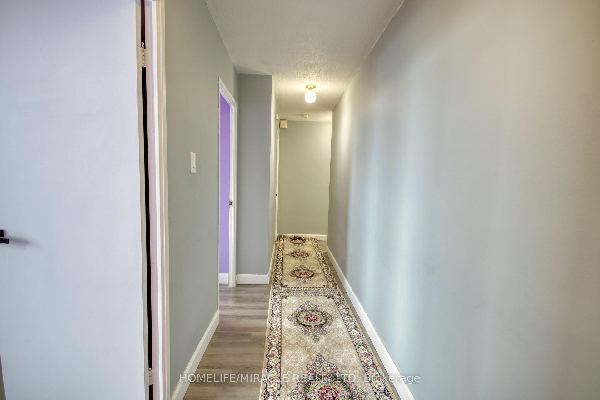 Photo 5 of Unit Ph2, 150 Neptune Drive, Toronto, Englemount-Lawrence — HOMEH
