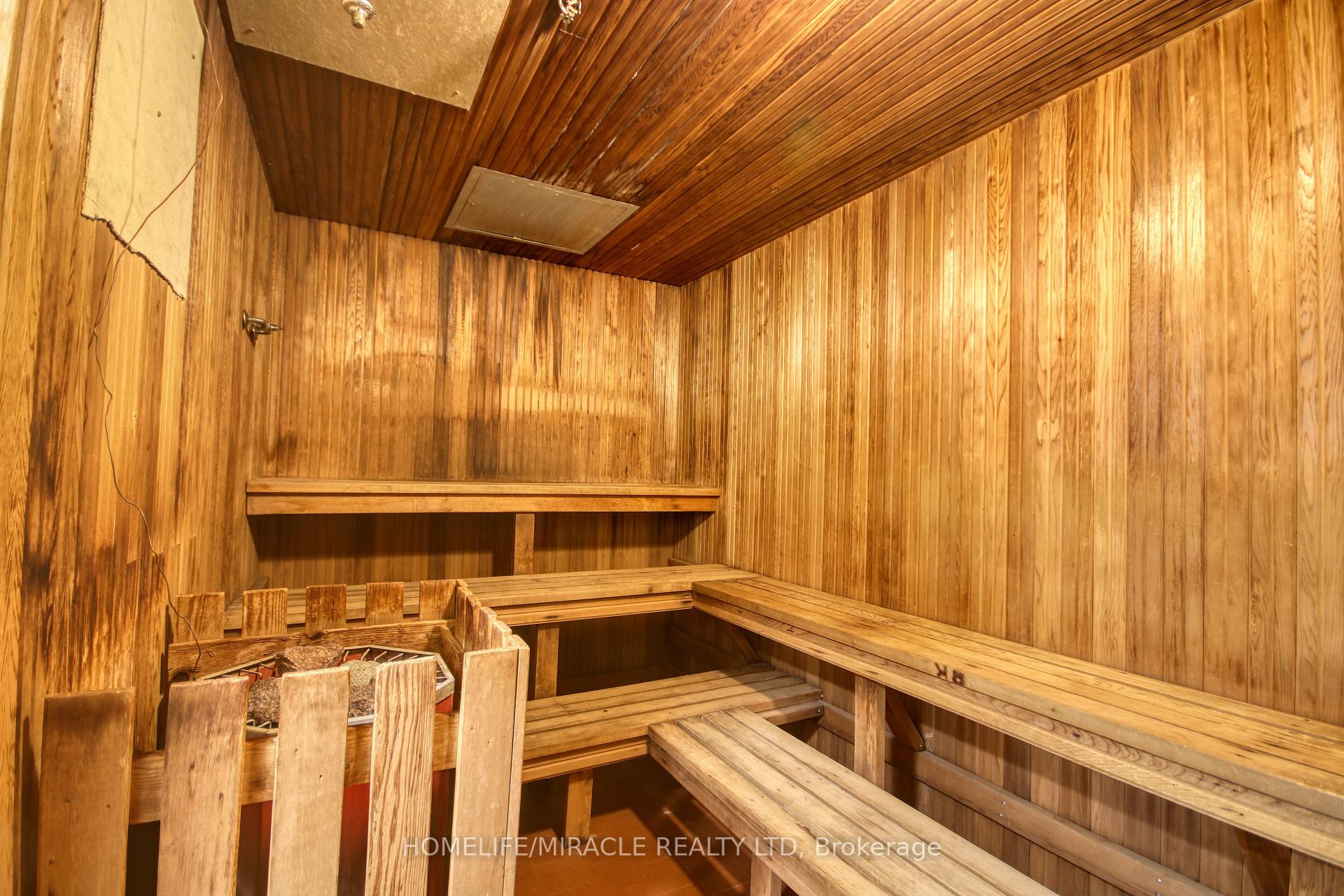 Photo 18 of Unit Ph2, 150 Neptune Drive, Toronto, Englemount-Lawrence — HOMEH