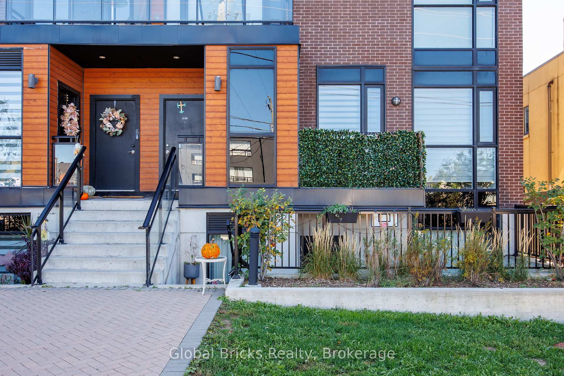 Front of Unit A102, 5309 Highway 7