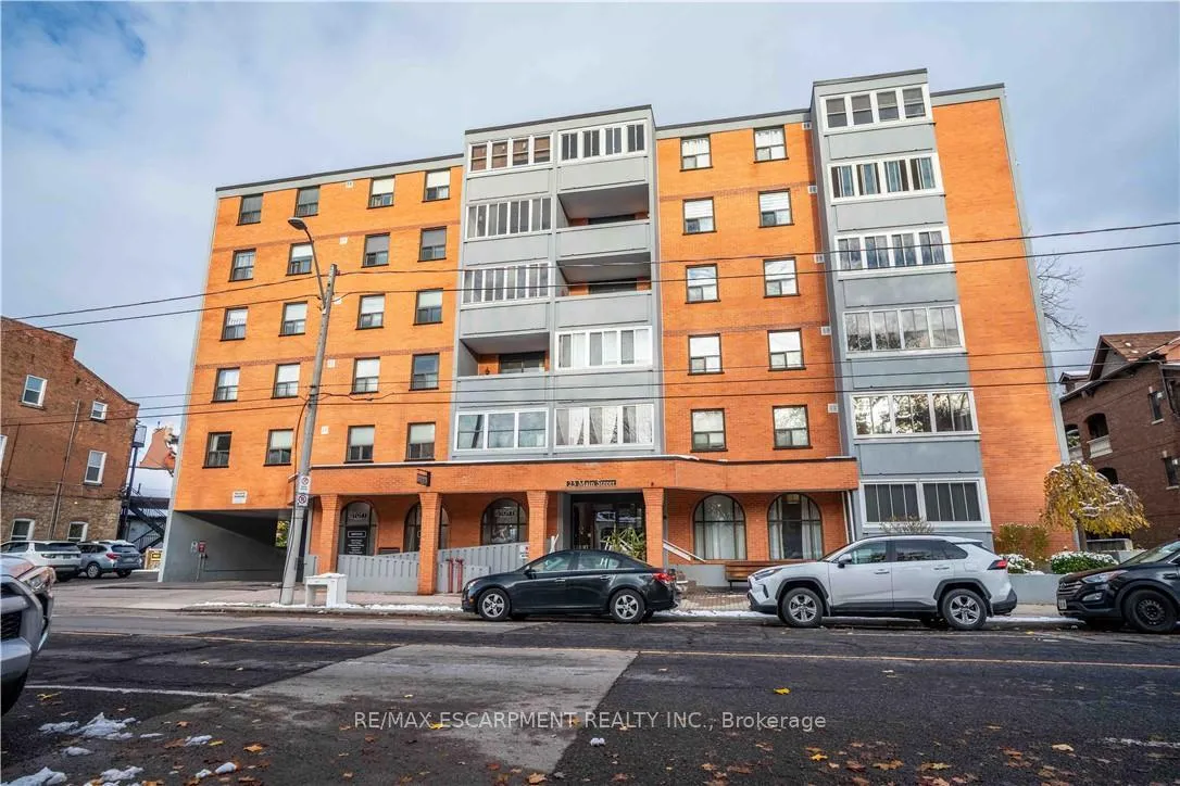 Photo 3 of Unit 502, 23 Main Street, Hamilton, Dundas — HOMEH
