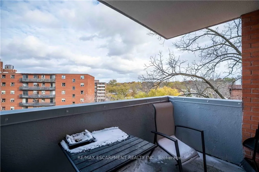 Photo 12 of Unit 502, 23 Main Street, Hamilton, Dundas — HOMEH