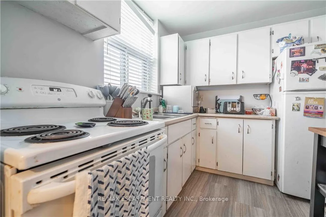 Photo 15 of Unit 502, 23 Main Street, Hamilton, Dundas — HOMEH