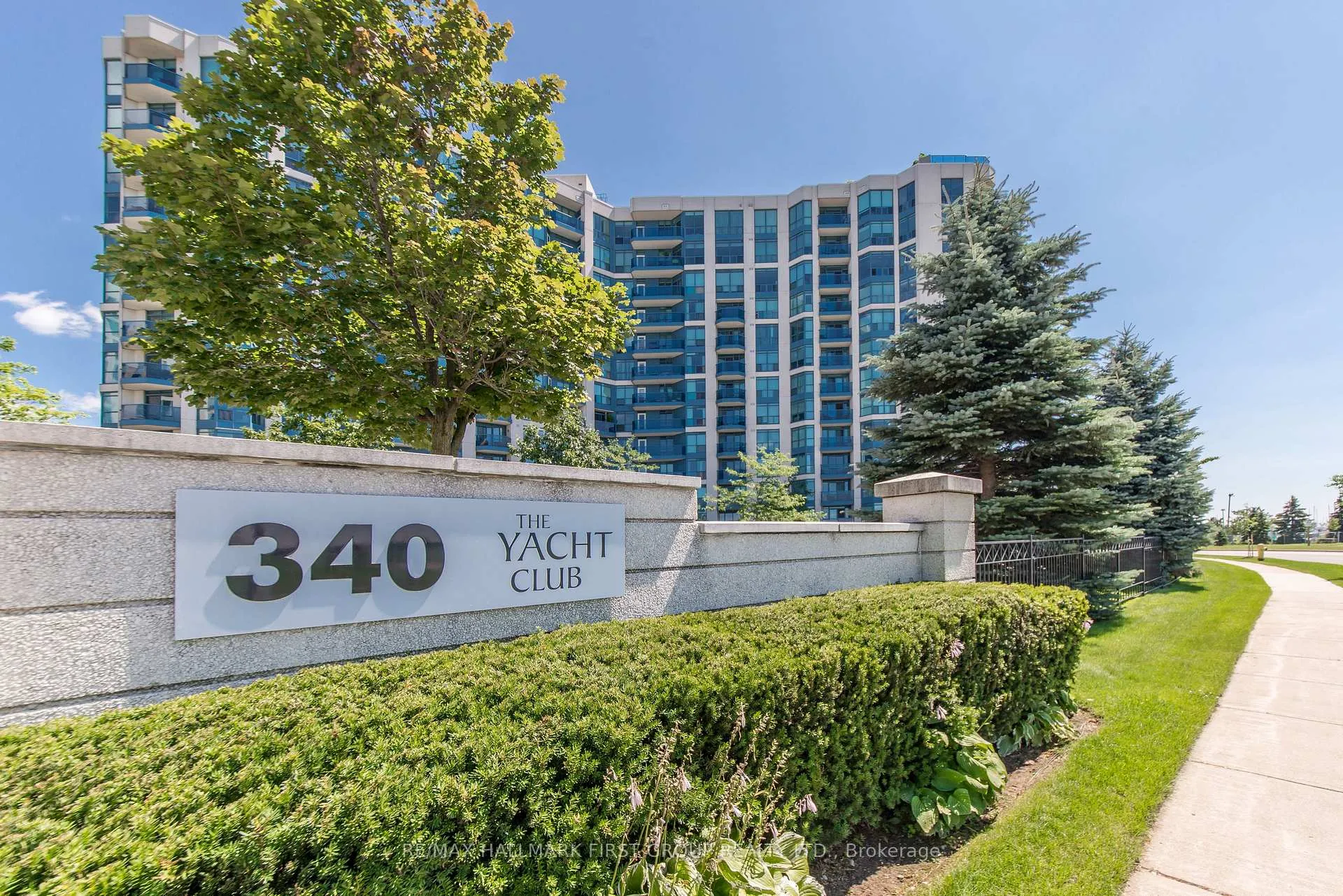 Front of Unit 218, 340 Watson Street W
