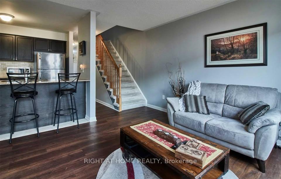 Photo 3 of 23 Farmstead Drive, Clarington, Bowmanville — HOMEH