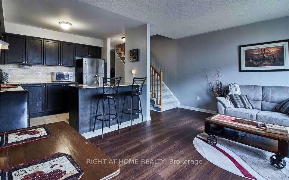 Photo 4 of 23 Farmstead Drive, Clarington, Bowmanville — HOMEH