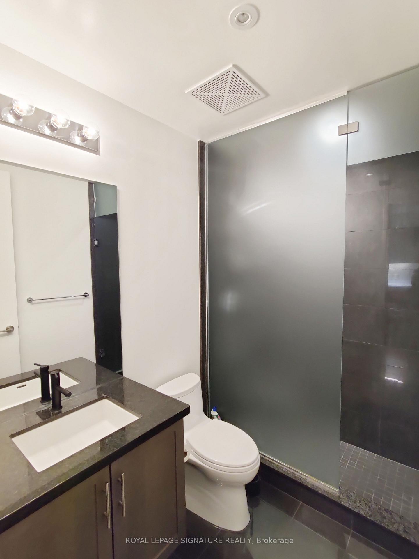 Photo 4 of Unit 729, 39 Queens Quay E, Toronto, Waterfront Communities — HOMEH