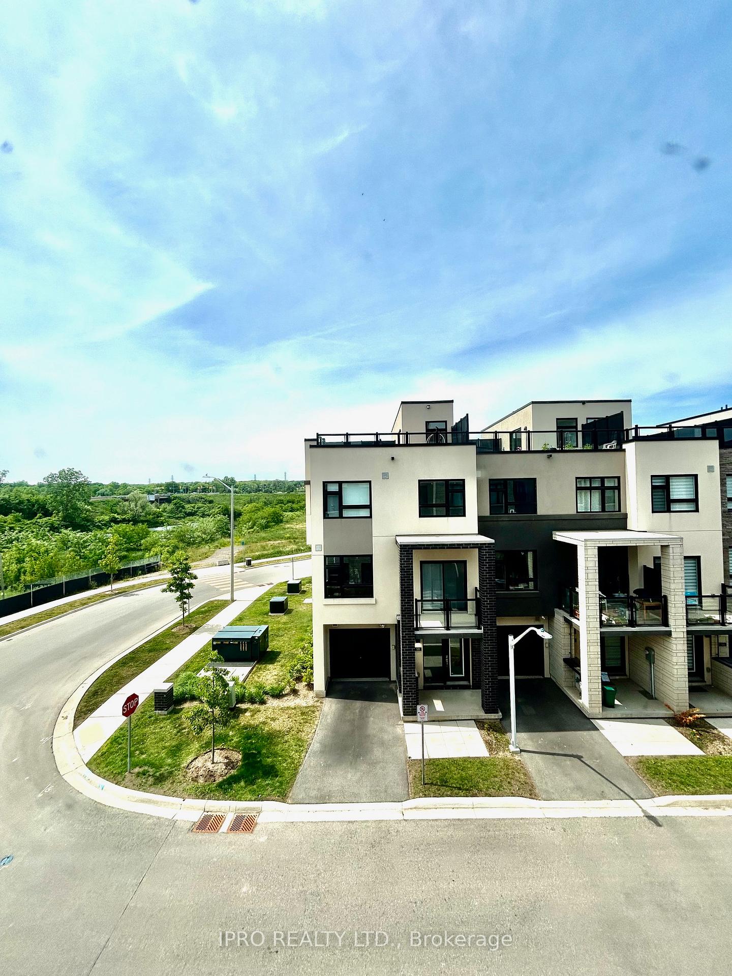 Front of Unit 41, 1095 Cooke Boulevard