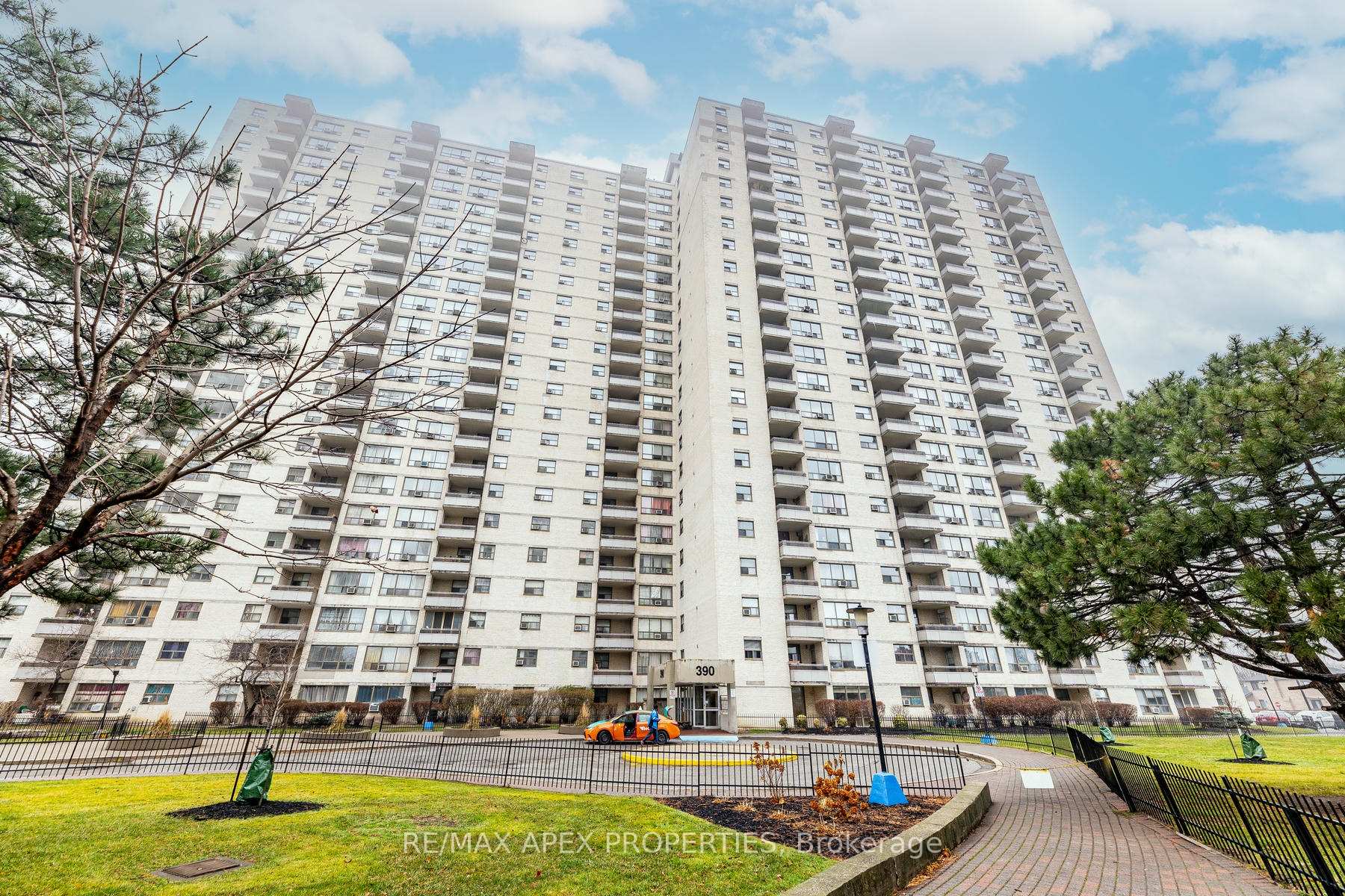 Front of Unit 402, 390 Dixon Road