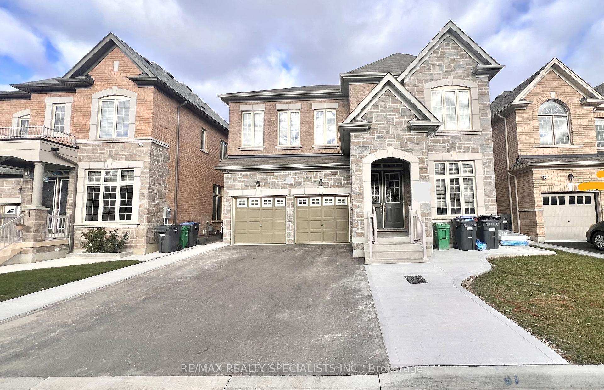 Photo 1 of Unit Upper, 46 Tiger Crescent, Brampton, Sandringham-Wellington North — HOMEH
