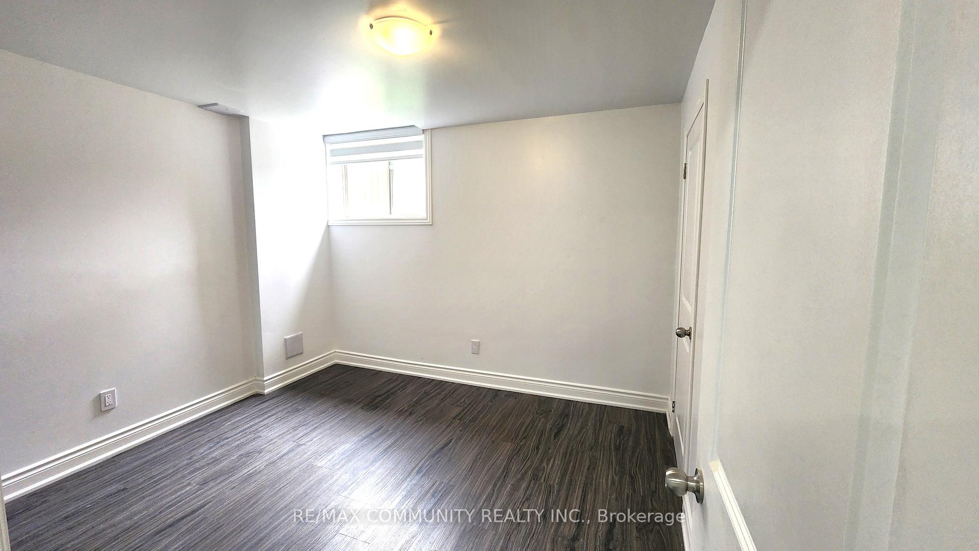 Photo 6 of Unit LOWER, 30 Hassard-Short Lane, Ajax, South East — HOMEH