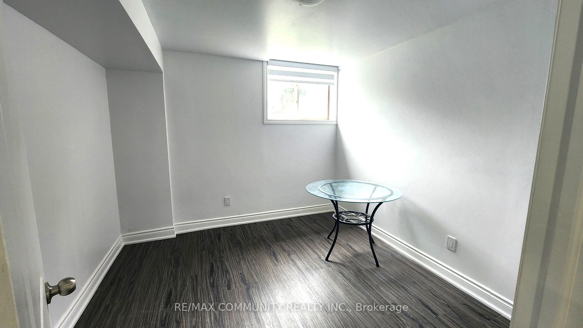 Photo 7 of Unit LOWER, 30 Hassard-Short Lane, Ajax, South East — HOMEH