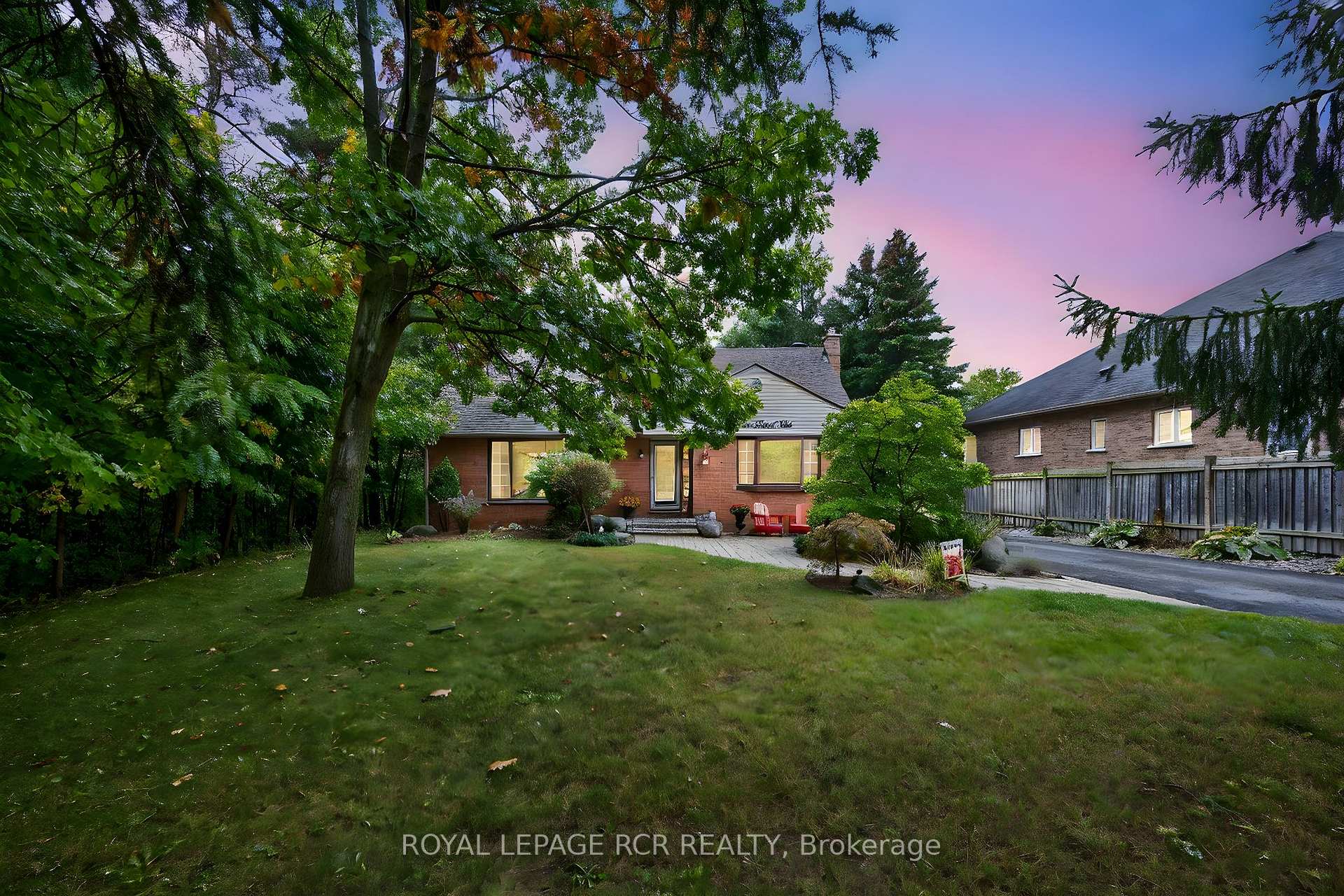 Front of 88 Walker Road W