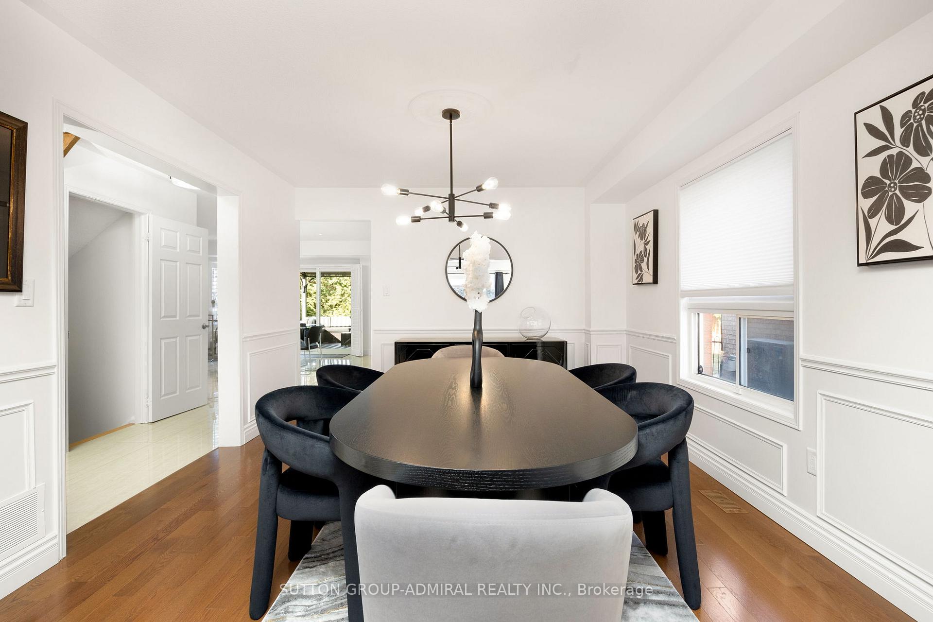 Photo 4 of 27 Brookeview Drive, Aurora, Aurora Highlands — HOMEH