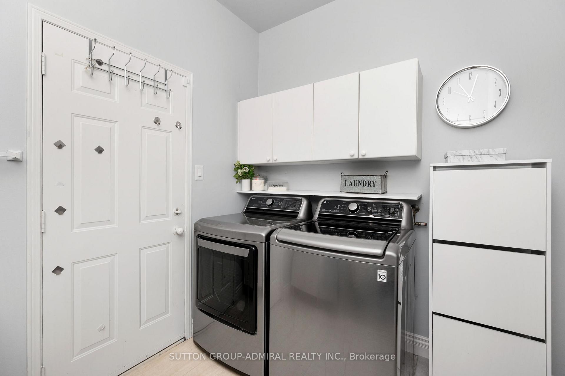 Photo 15 of 27 Brookeview Drive, Aurora, Aurora Highlands — HOMEH